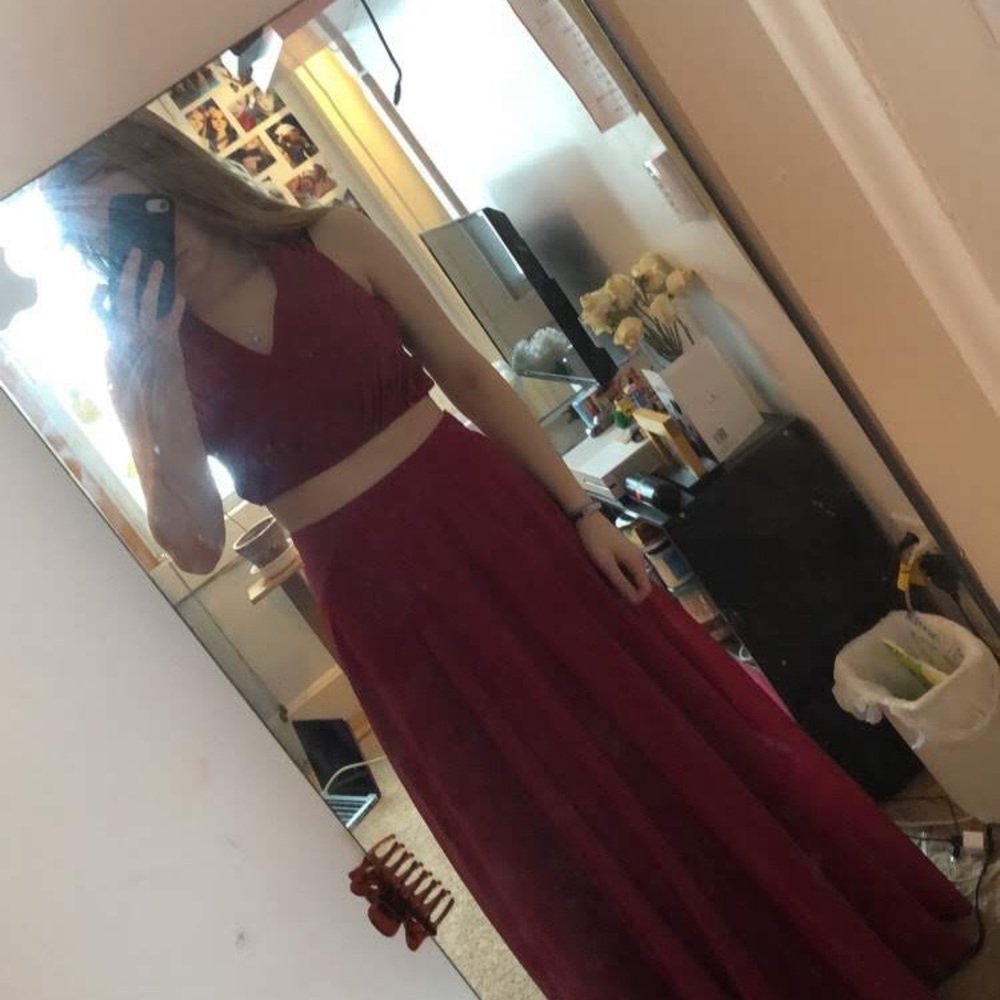 RED 2 PIECE PROM DRESS!!